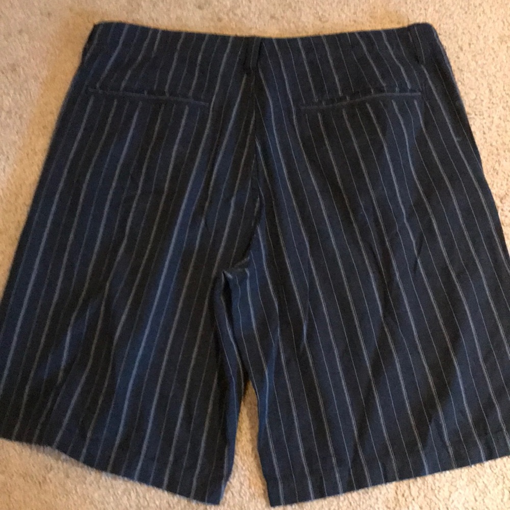 Men’s shorts - Picture 3 of 3